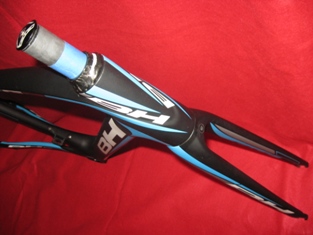 BH G5 Carbon Fiber Bicycle Frameset 2012 56cm MED Black Blue White Frame Fork!4