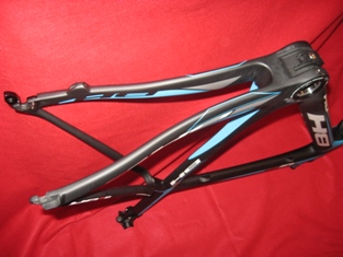 BH G5 Carbon Fiber Bicycle Frameset 2012 56cm MED Black Blue White Frame Fork!10